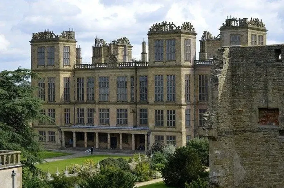 Hardwick Hall Facts: History, Design And Other Details