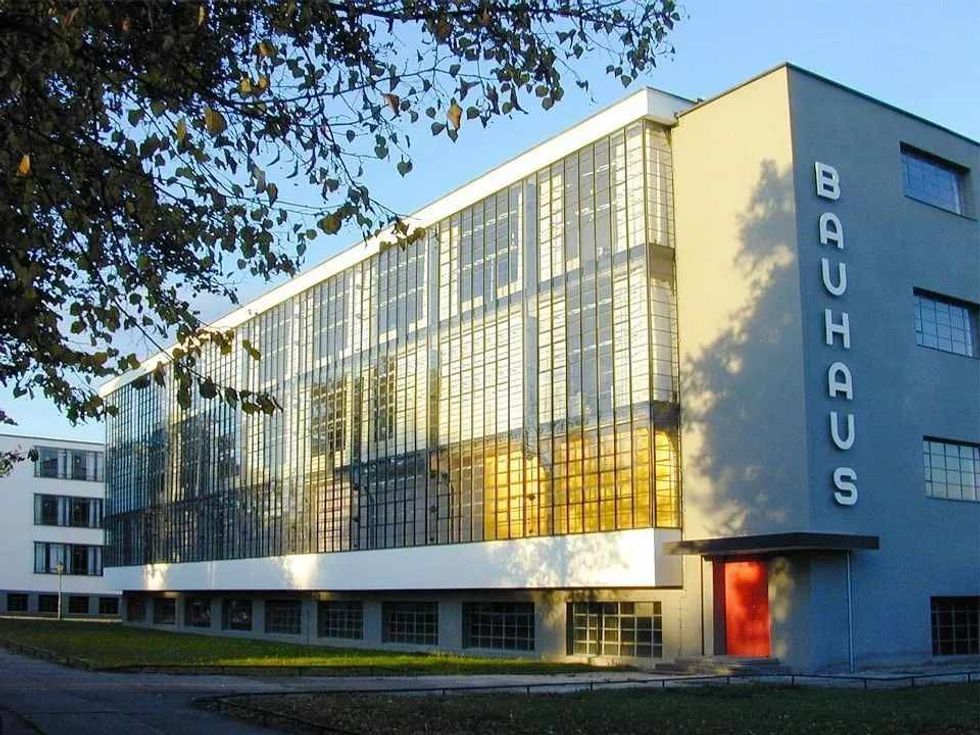 All about Bauhaus- origin, architecture, significance.