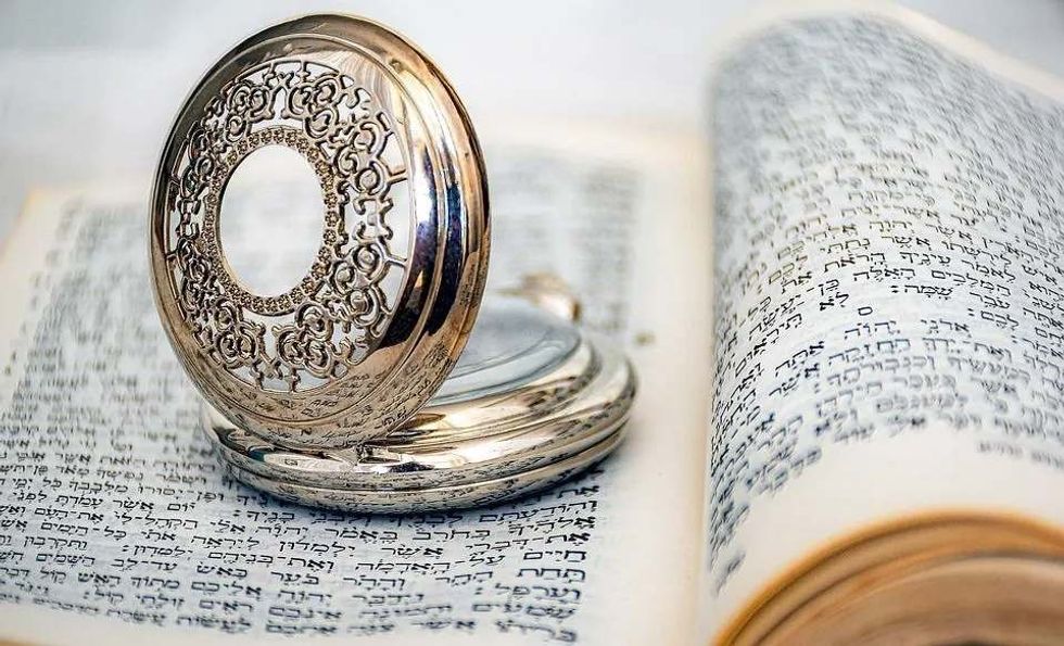 All interesting facts about ancient Hebrew.