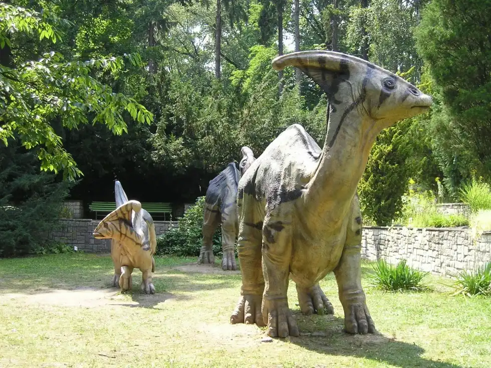 All the Parasaurolophus facts are enlightening to read.