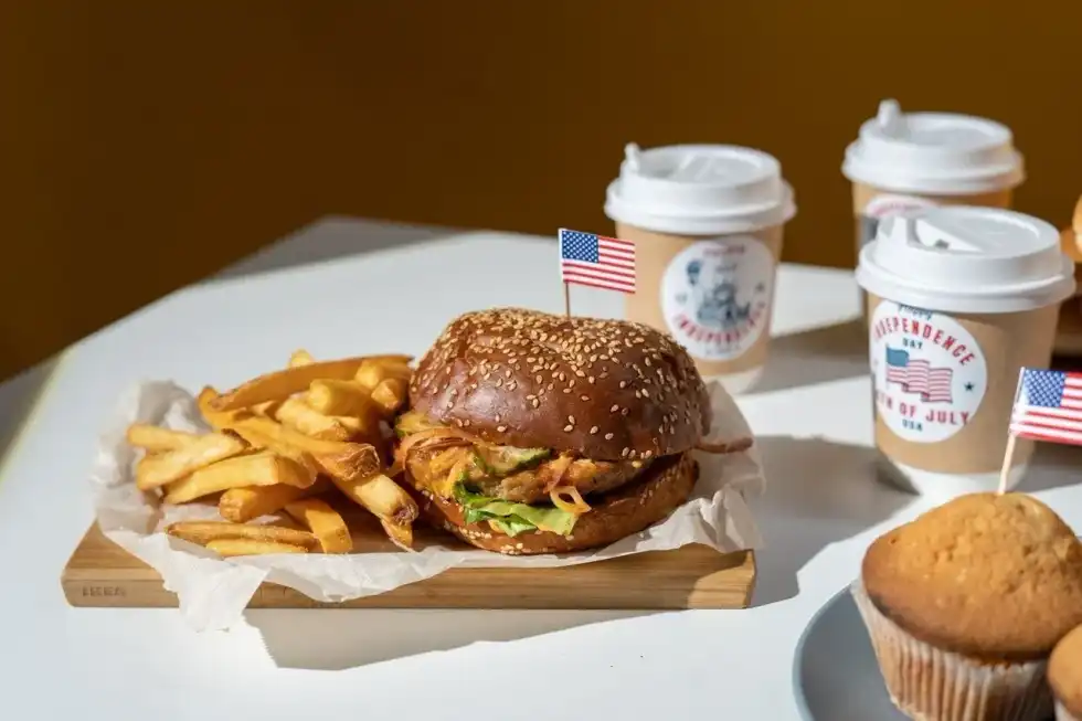 American food facts are interesting to know. Learn them all here at Kidadl!