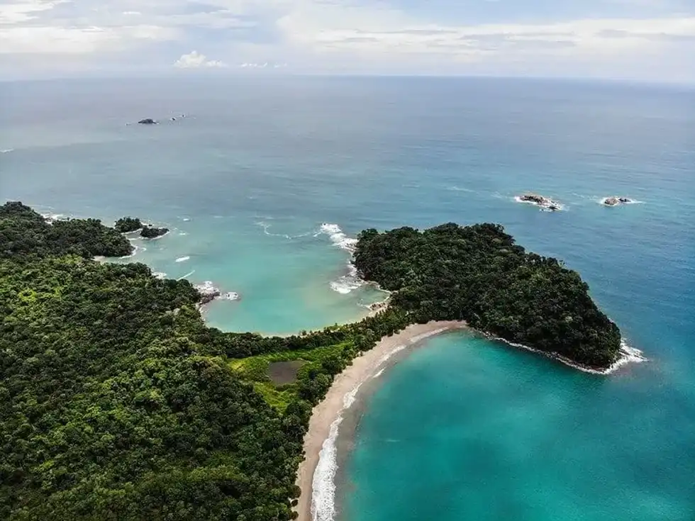 An aerial shot of the beautiful beaches of Costa Rica, to help explain Costa Rica facts for kids.