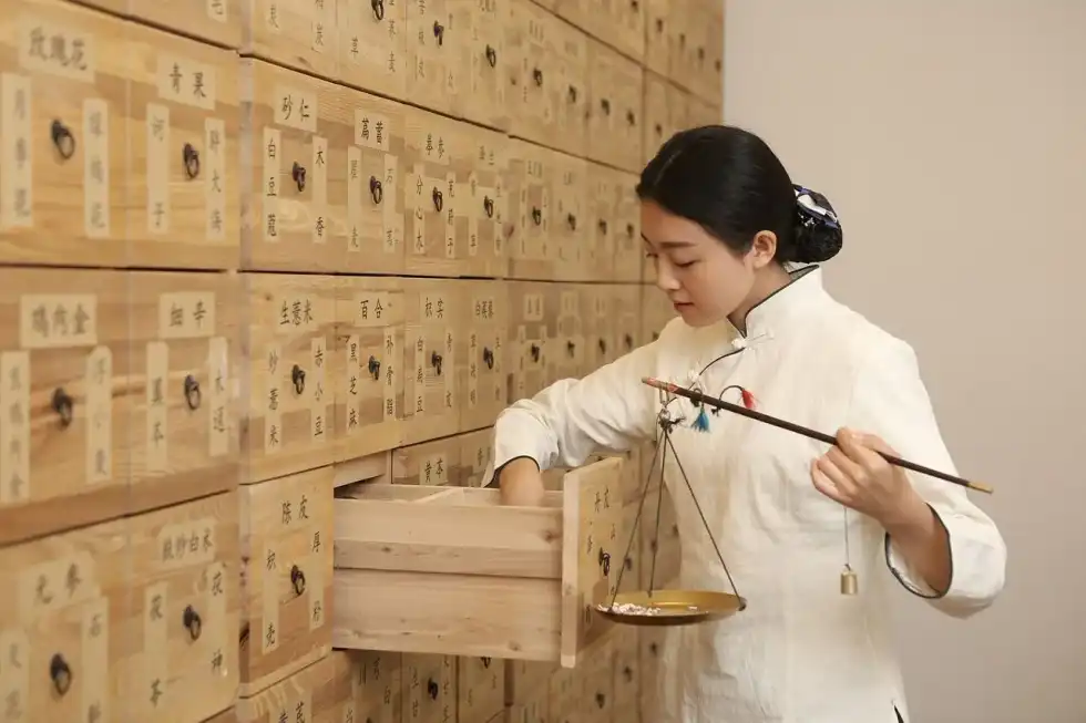 Ancient Chinese medicine facts include facts about the treatments that help people stay healthy, such as tai chi, acupuncture, cupping, and traditional Chinese massage.