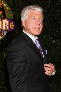 At Kidadl you can read the most famous Jimmy Johnson quotes that will inspire all football fans.