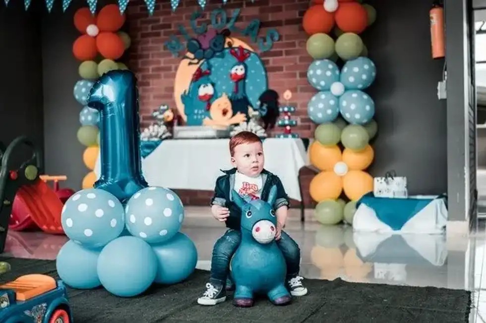 Babies and parents will love easy finger food at kids parties.