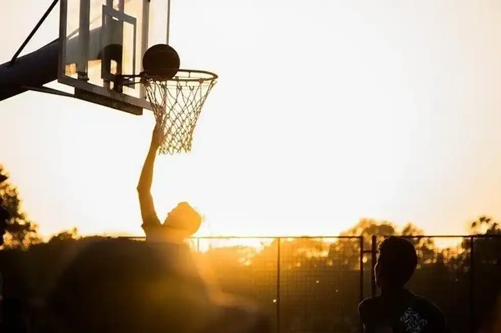 Bill Russell facts will tell you more about the basketball career of this highly valuable player.