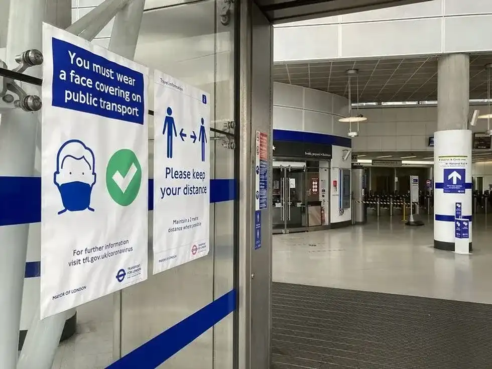 Blackfriars_tube_station