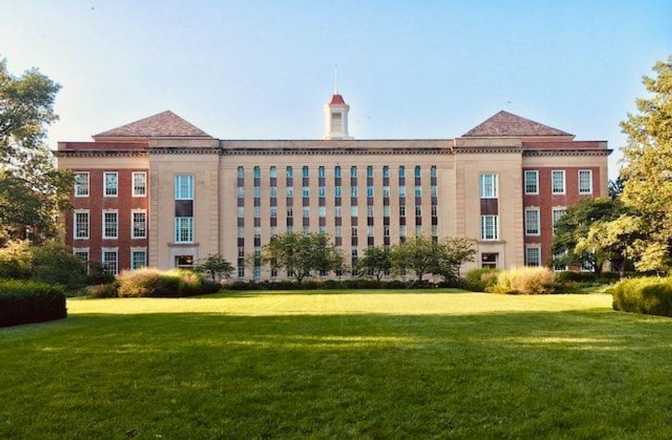 Building names for residential apartments and academic campuses are central to their popularity.