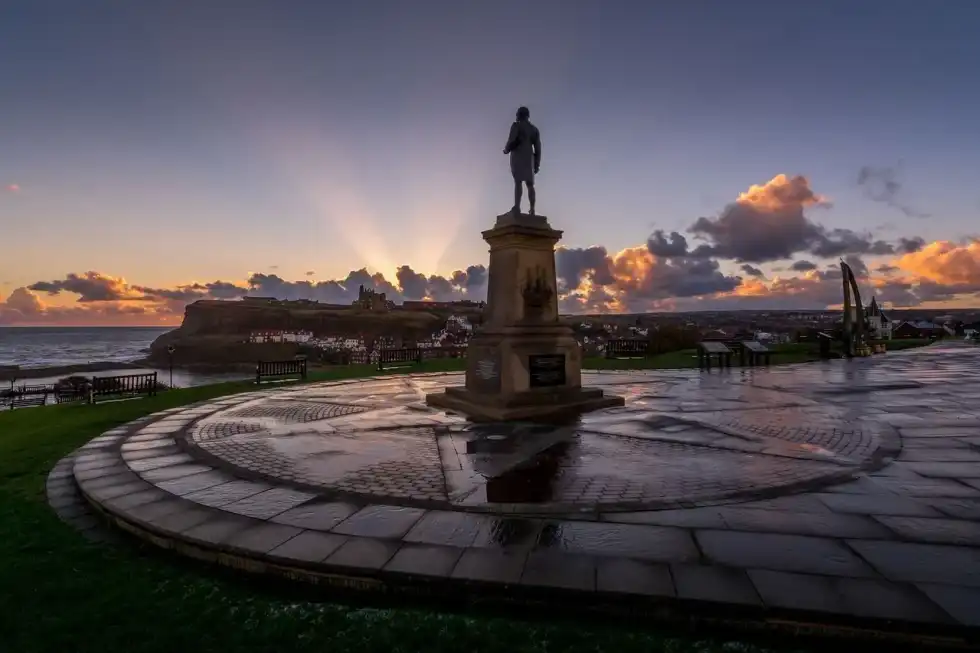 Captain Cook facts will tell you more about James Cook's ship, James Cook's accomplishments, James Cook's family, and his early life.