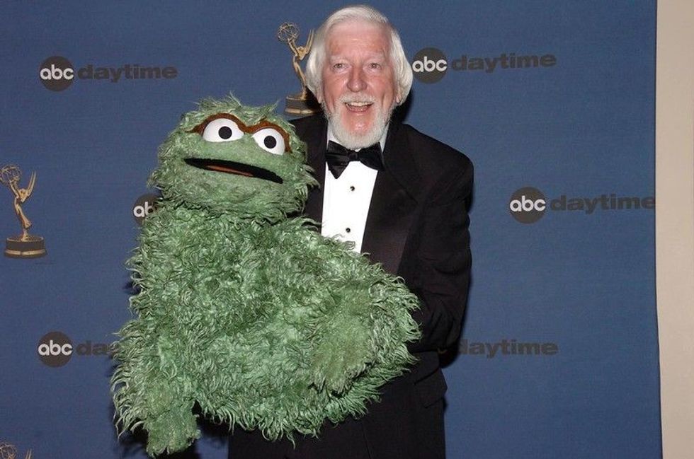 Caroll Spinney with Oscar The Grouch at an event