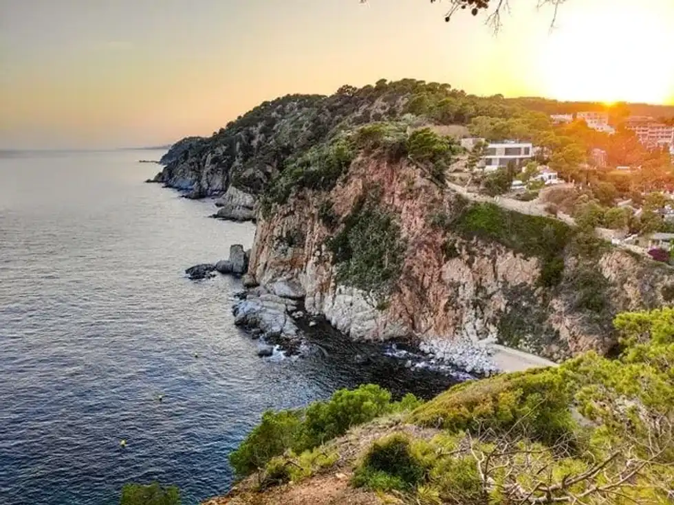 39 Catalonia Facts: History, Tourism, And Political Situation