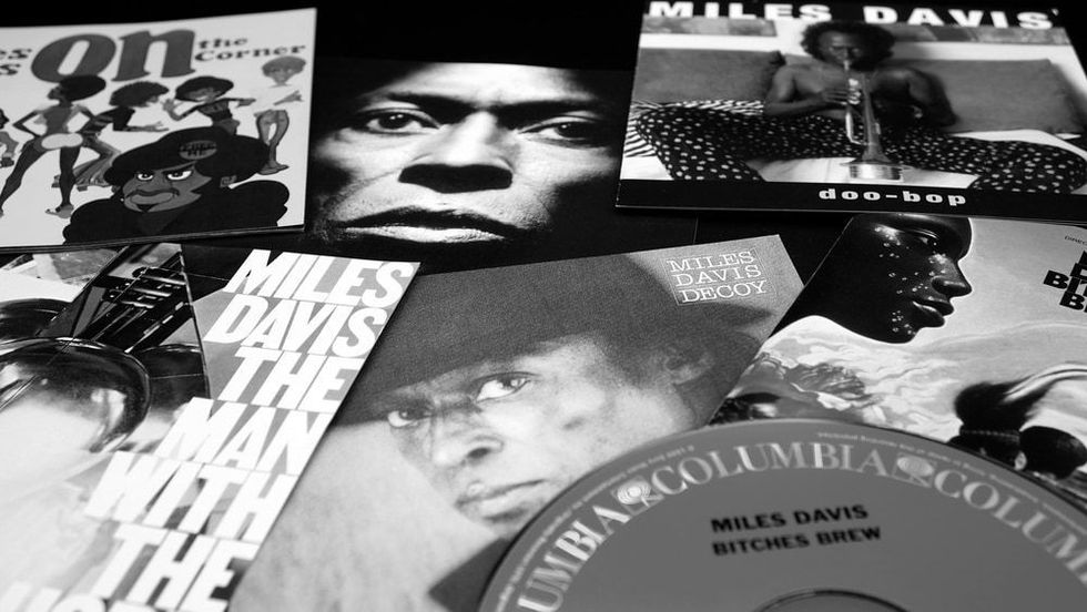  Cd and artwork of the American jazz trumpeter and composer MILES DAVIS