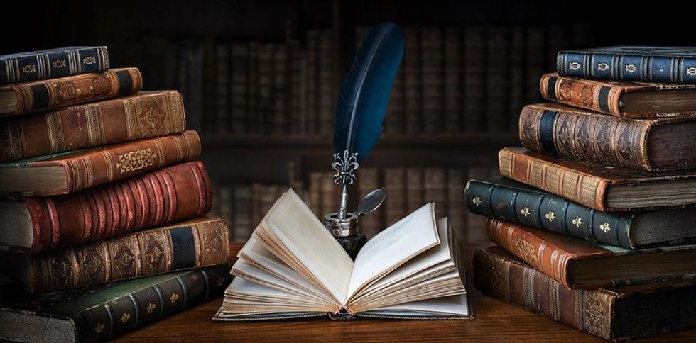 Check out this interesting article that lists Ernest Holmes quotes from the famous writer.