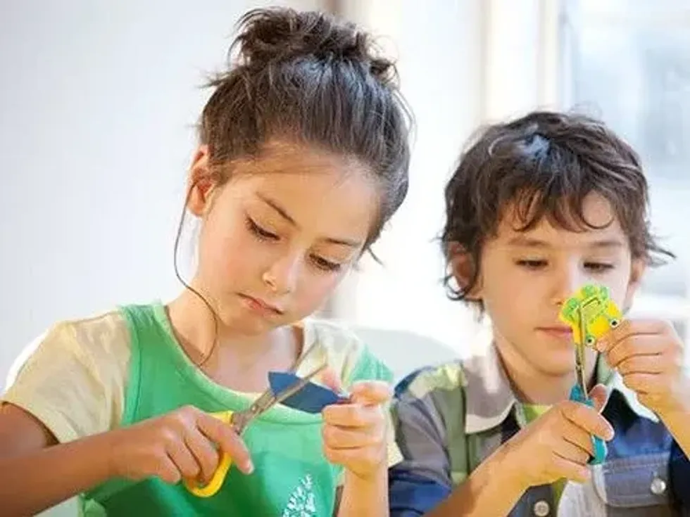 Children making masks