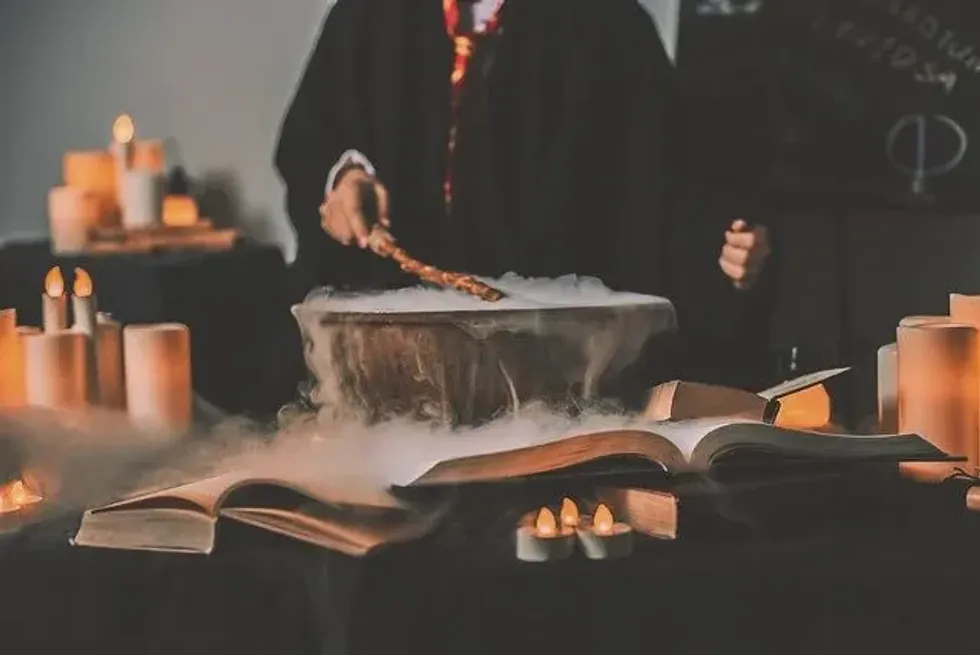 Children making potions like Harry Potter