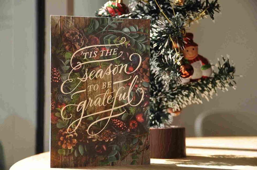 Christmas card facts are enjoyed by everyone when the festive season is around the corner.