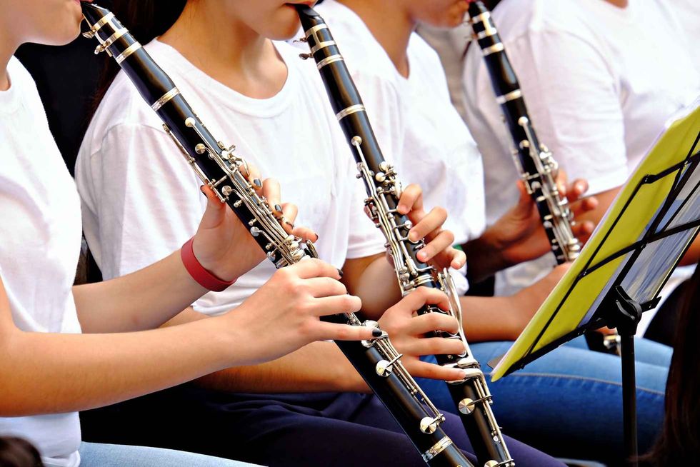 close view of clarinet players
