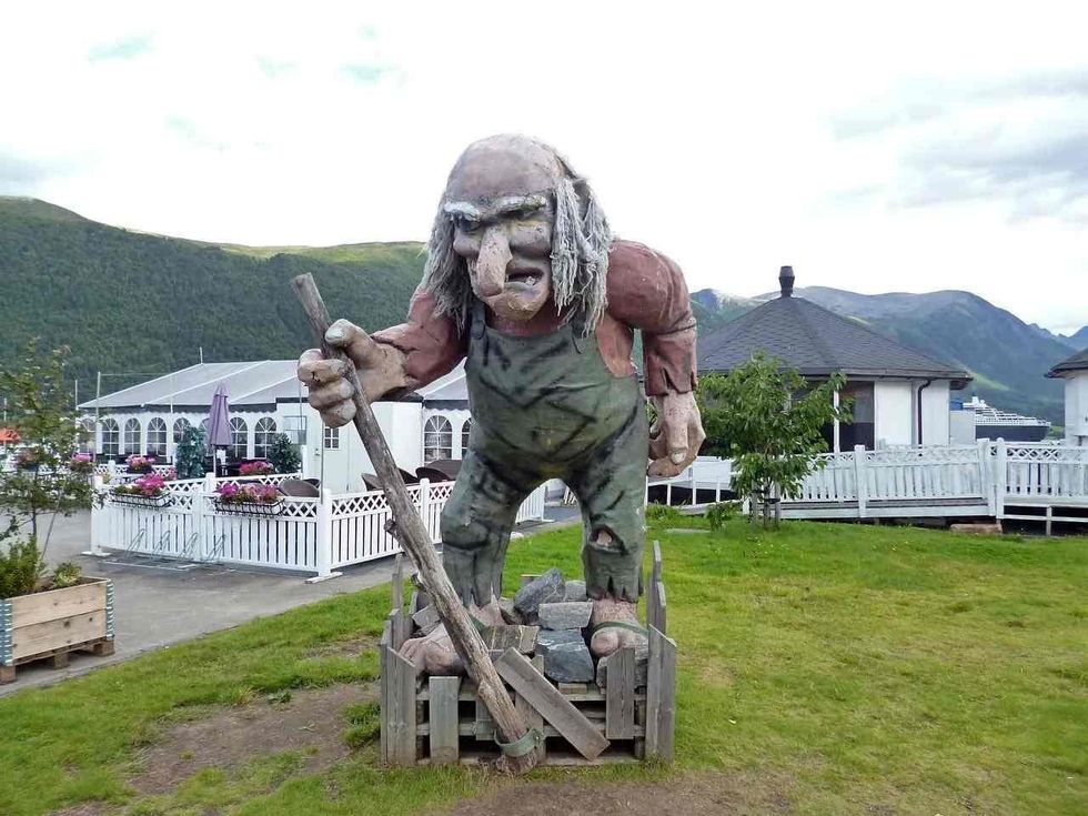 cool character names for trolls