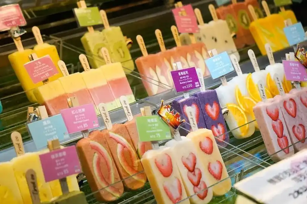 Creamsicle Day is a special food holiday and a great way to celebrate the hot summers is with a creamy popsicle