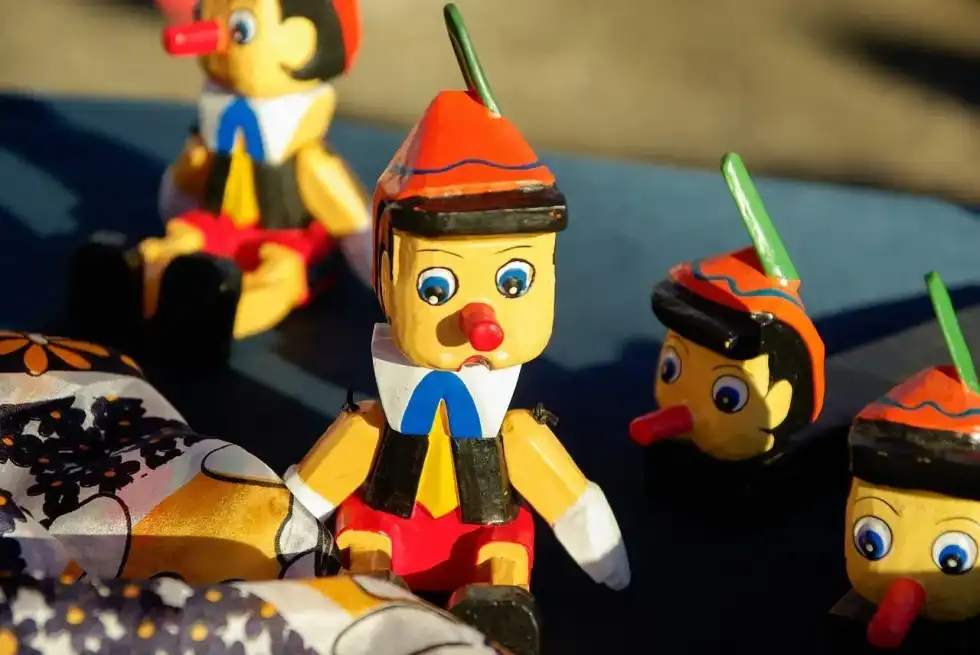 Did you know celebrities like Cliff Edwards, Dickie Jones, and Christian Rub performed in this movie? Continue reading to learn more Pinocchio facts.