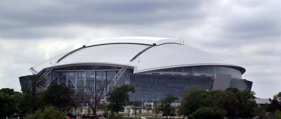 Discover curious Cowboy Stadium facts.