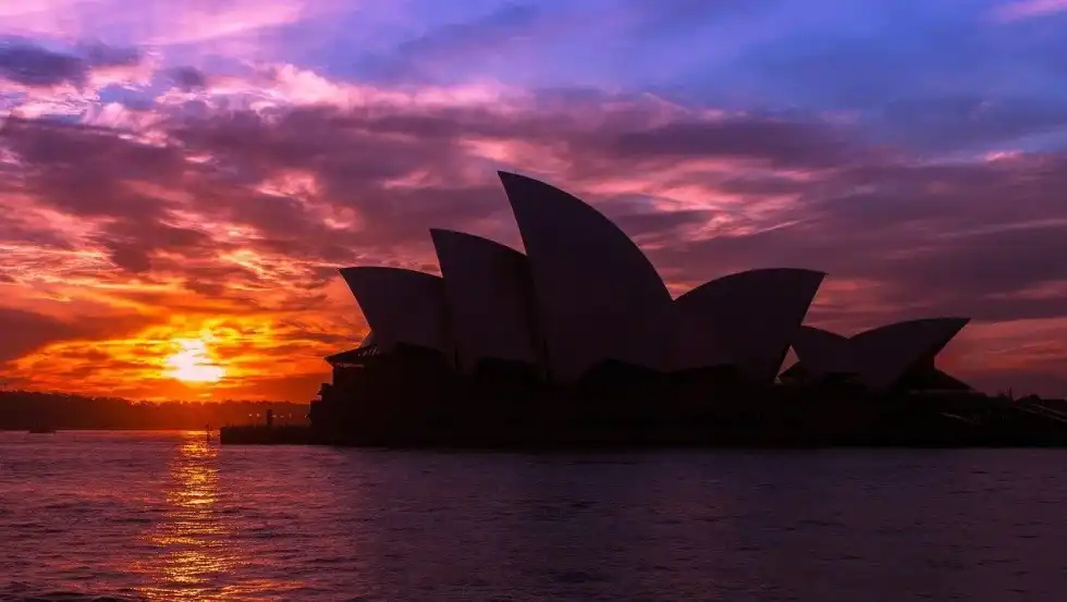 Discover fascinating facts about Australia here at Kidadl!