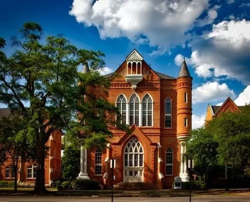 Discover interesting Auburn University facts here at Kidadl.