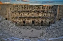 Discover lots of Ancient Roman theater facts in this article.