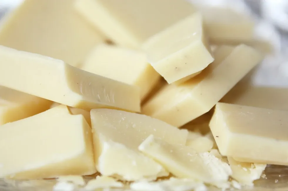 Do you want to know about chocolate that is not chocolate? Know all white chocolate facts here.