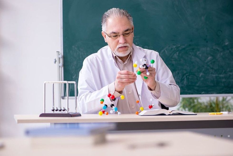 Experienced scientist working in the lab