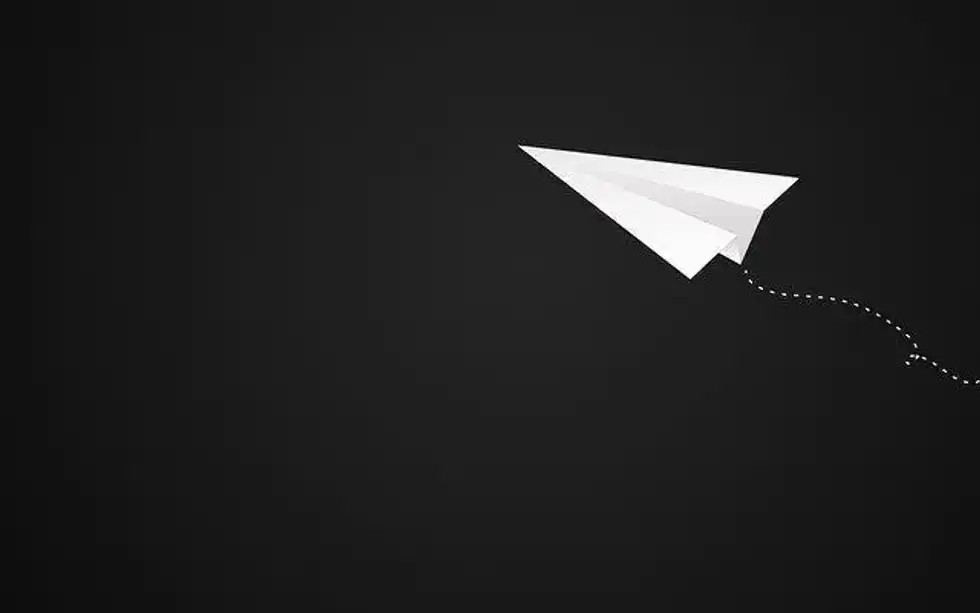 Facts about the biggest paper airplane ever made.