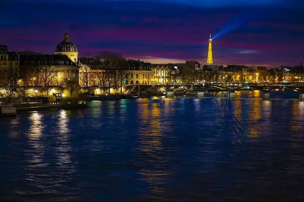 Facts about the French language will tell you more about the French Academy.