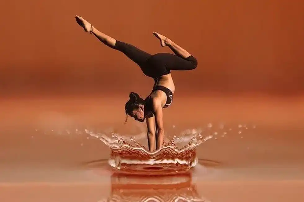 Facts on famous black gymnasts will tell you more about the achievements of black women gymnasts.