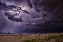 Facts on famous thunderstorms will help you understand weather conditions before a severe thunderstorm.