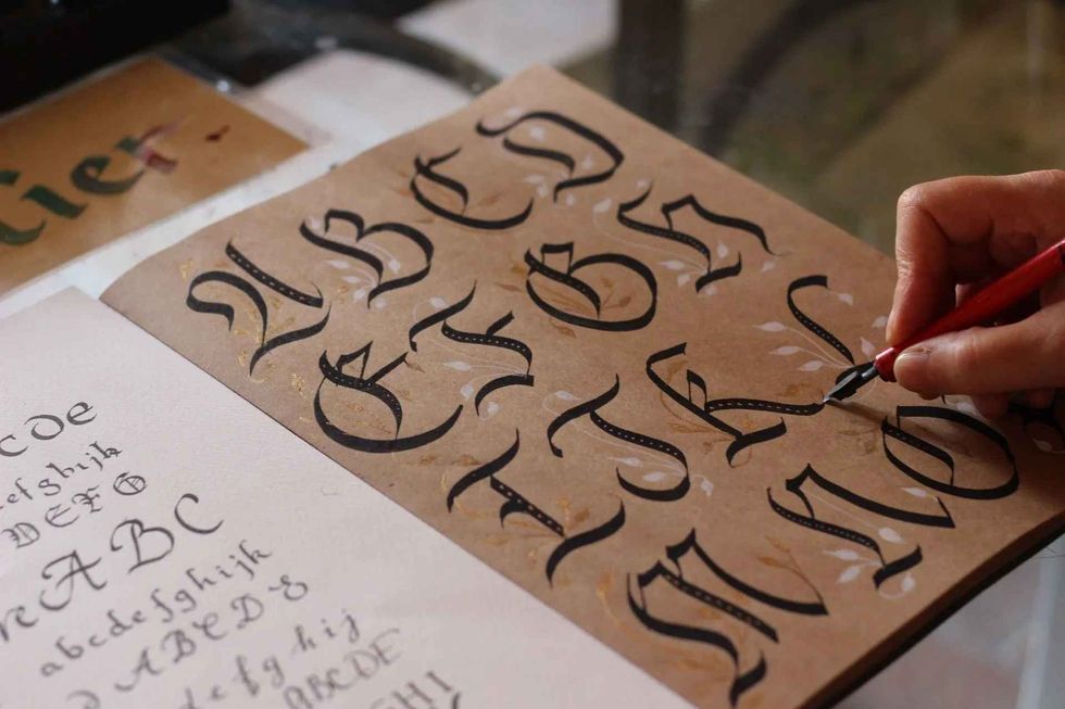 Here are some calligraphy facts for all the artists out there.