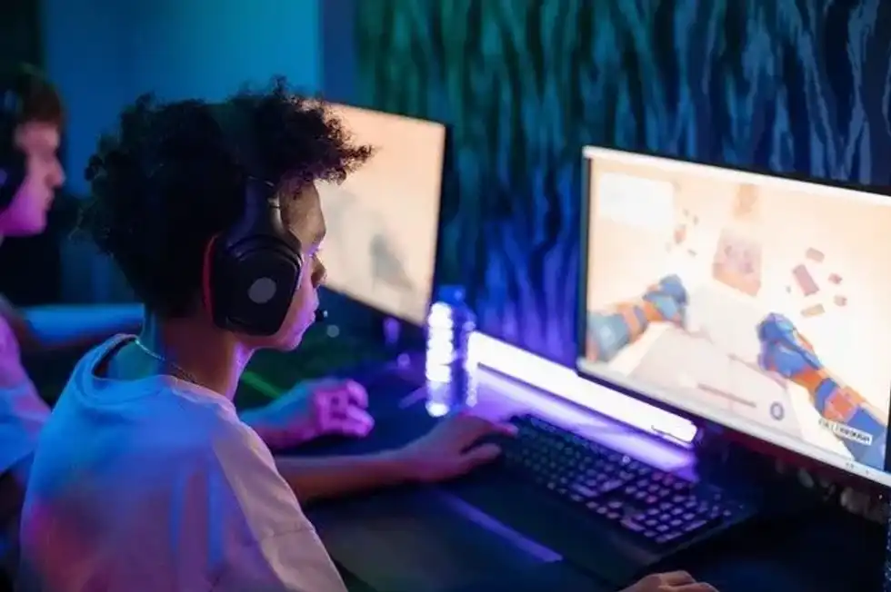 If you are a fan of Fortnite, you will love these fantastic Fortnite facts about the game!