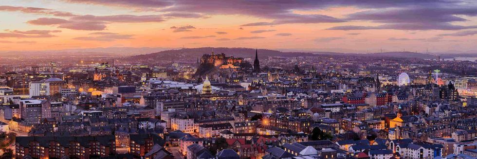 Edinburgh Audio Guide: Local History And Secrets! Book Tickets Now