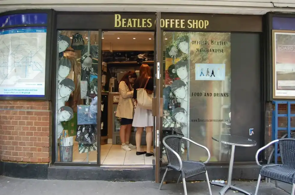 Calling All Beatles Fans: Book Beatlemania! London Black Cab Tour Tickets