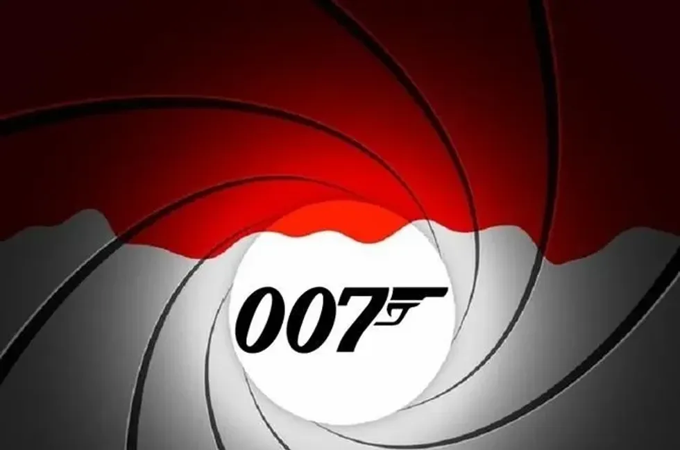 The Name's Bond! Book Your 007 In London Black Cab Tour Tickets