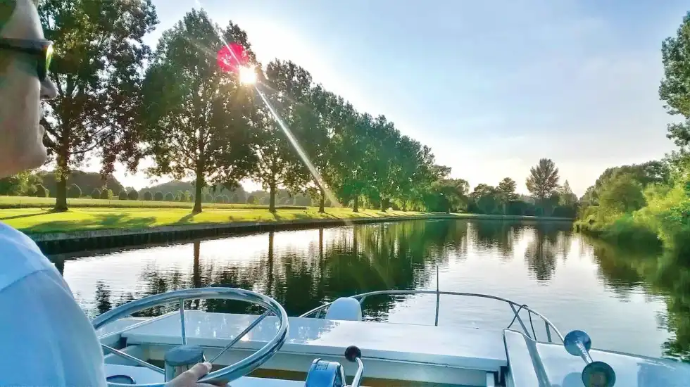 Set Sail On The Oxford Experience Cruise! Book Tickets Now