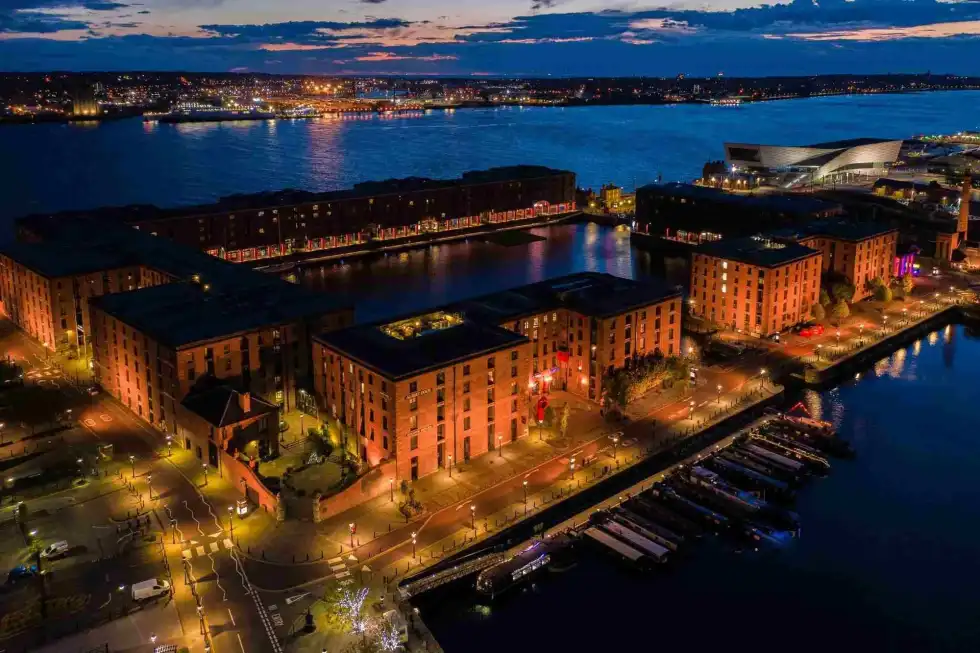 Book Your Tickets To The Best Of Liverpool Sightseeing Taxi Tour