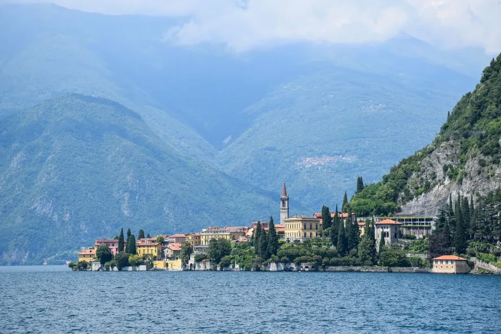 18 Lake Como Facts: The Lake At The Foothills Of The Alps!