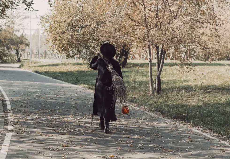 In pop culture, witches are seen to wear pointy hats and use brooms to fly across the sky. Here are some magical witch facts for you!