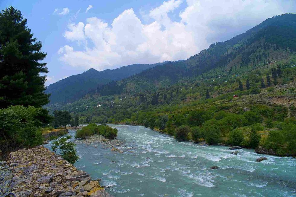 Interesting Jhelum river geography facts.