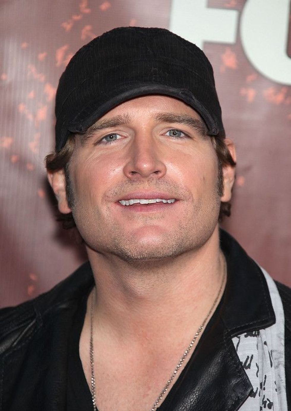 Jerrod Niemann has been influenced by country acts like Keith Whitley, George Strait, and Lefty Frizzwell.