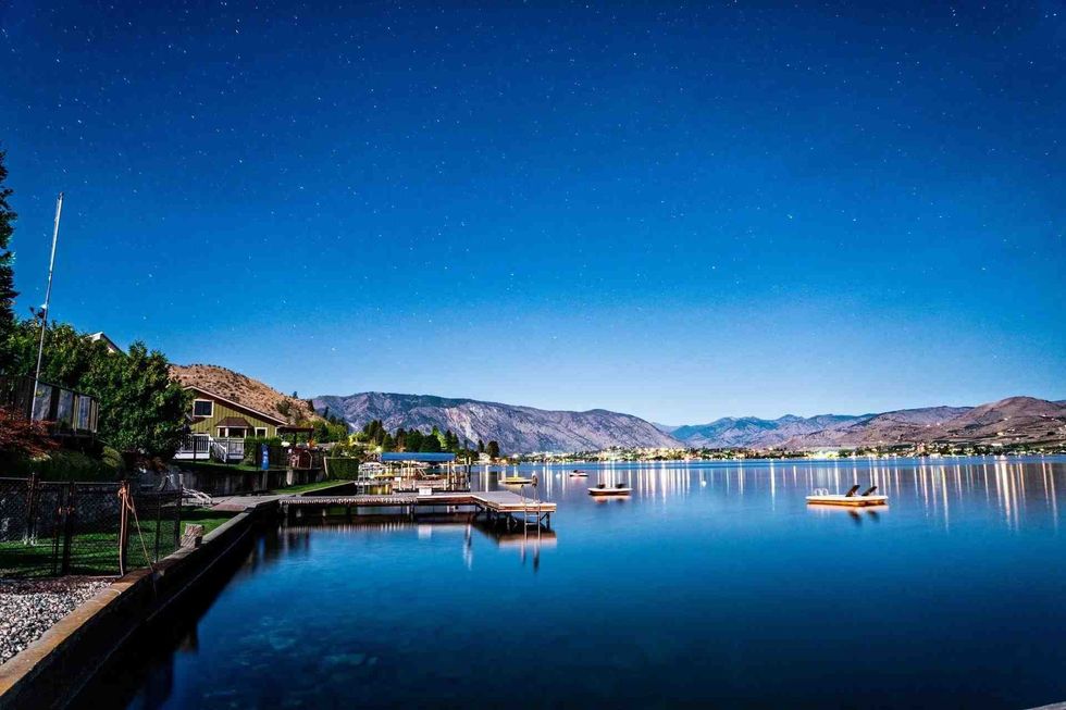 Lake Chelan is the largest lake in the United States