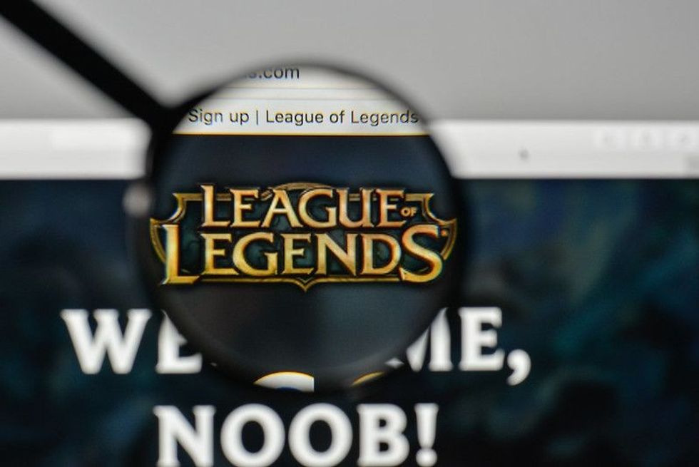 League of Legends logo