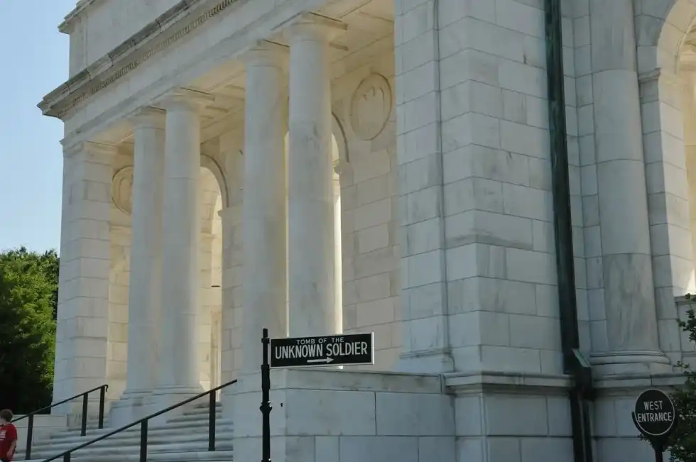 Learn some fascinating Tomb of the Unknown Soldier facts in this article.