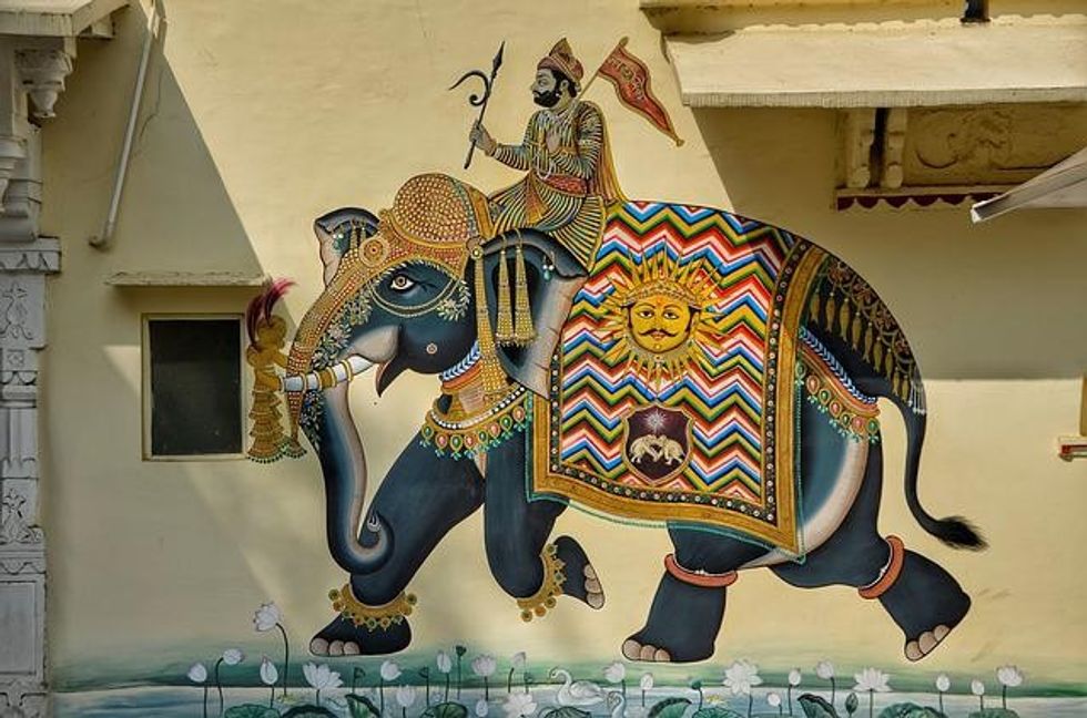 List of most popular house names will feature some Hindu good meaningful house names in Kannada language.
