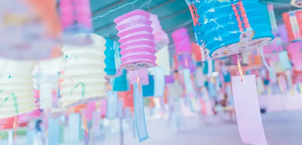 Moon festival facts will tell you about celebrations like Chinese Valentine's Day.